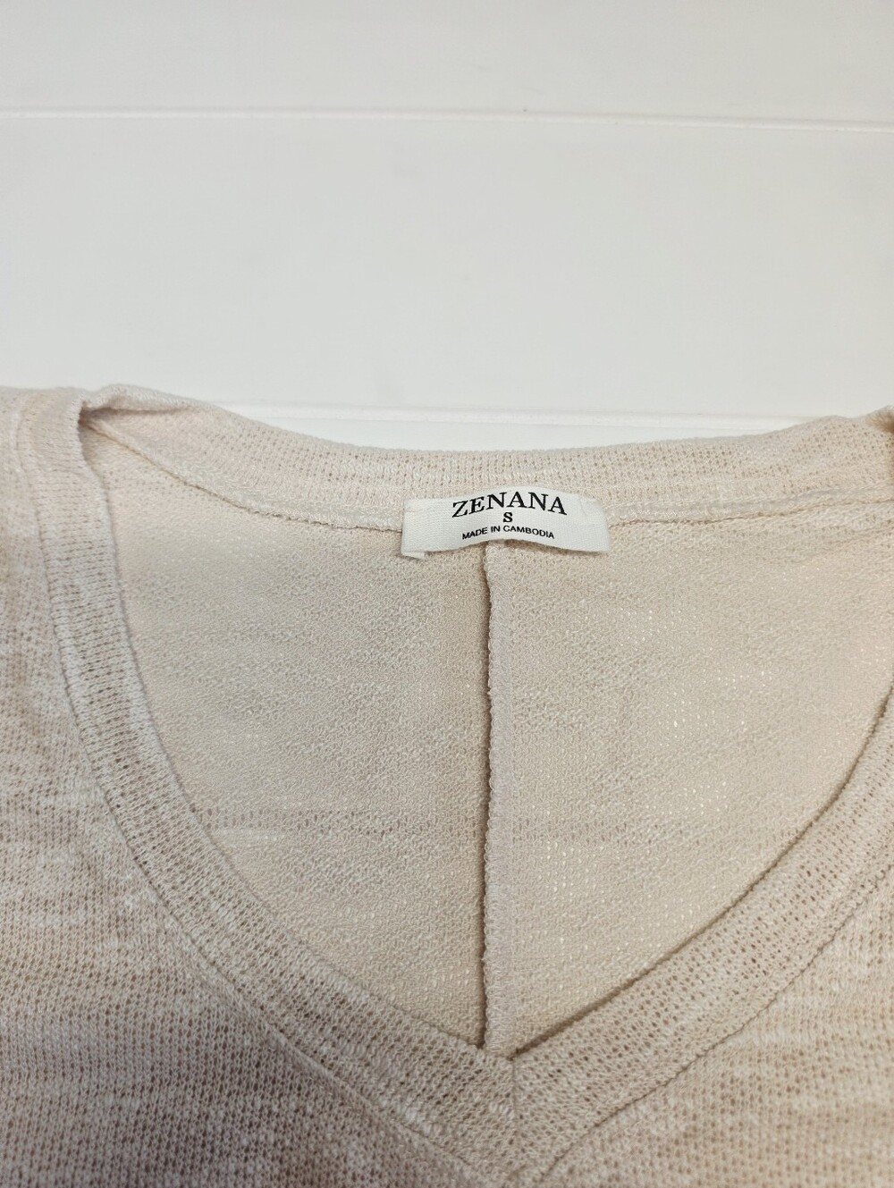 Zenana V-Neck Short Sleeve Knit Top - Cream Oversized Small - Picture 3 of 3